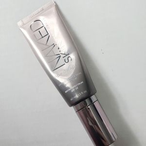 Urban Decay Medium one and done spf 20 foundation